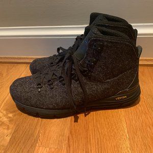 DANNER MOUNTAIN 600 ENDUROWEAVE BLACK 4.5" BOOT
